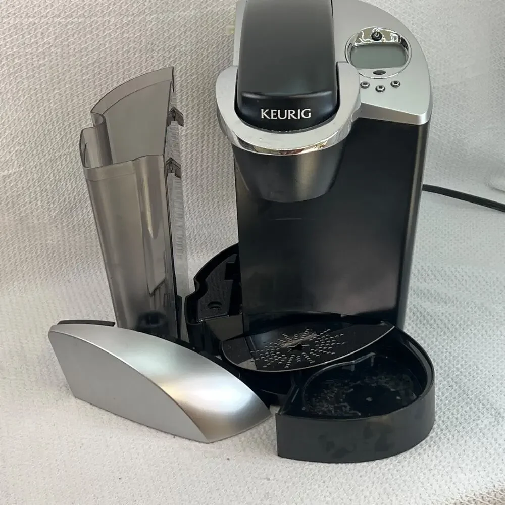 Keurig B60 Programmable K-Cup Coffee Maker Silver Black Tested Works